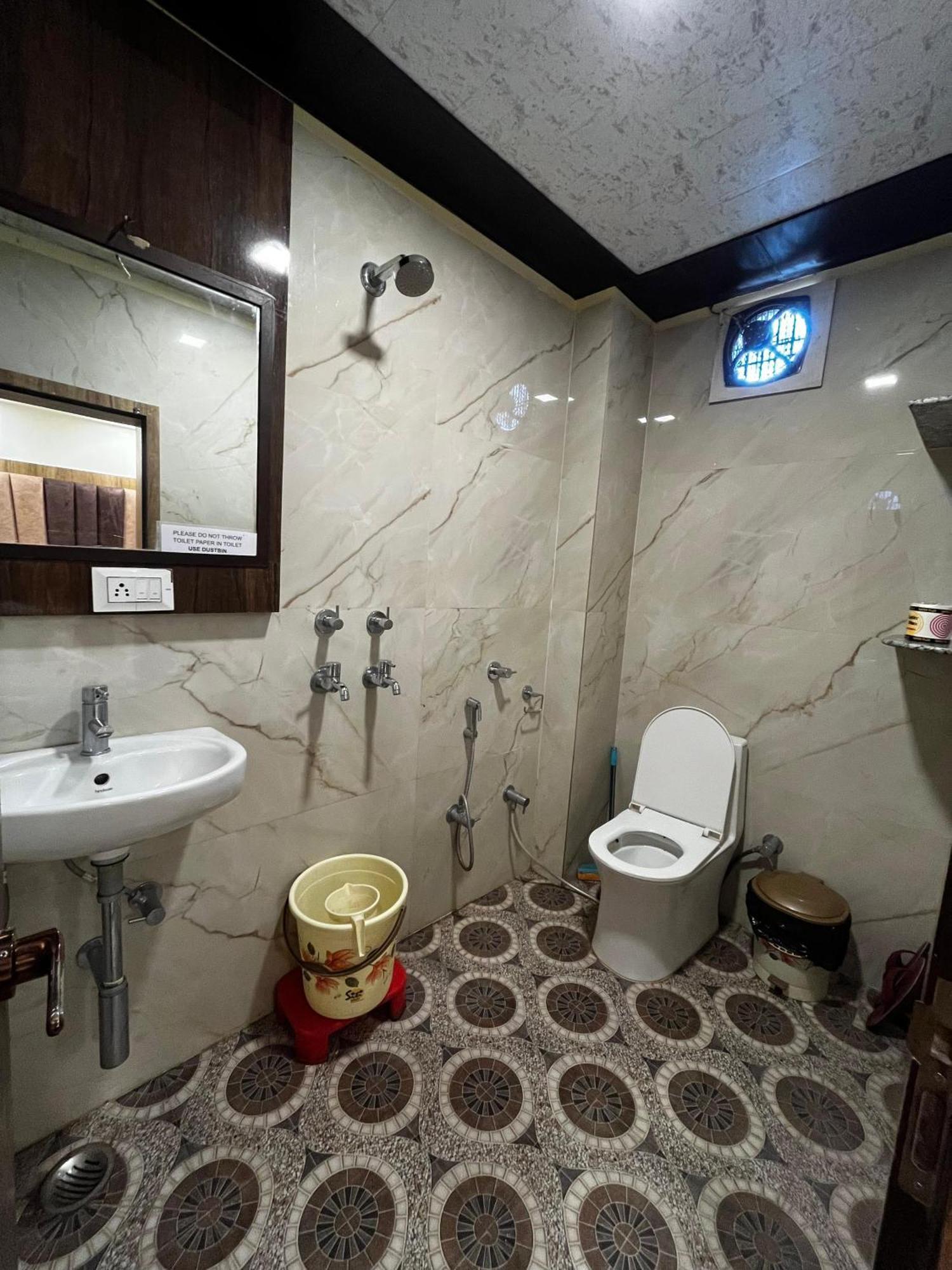 Ks Paying Guest House Benares Buitenkant foto